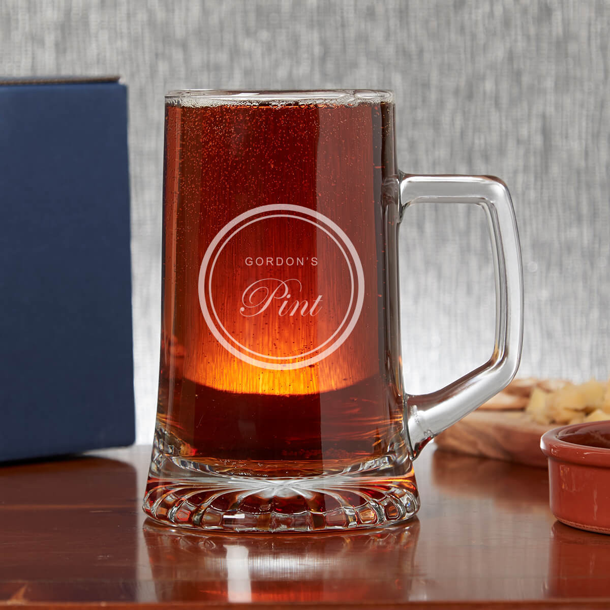 Personalised Circle Pint Design Glass Tankard