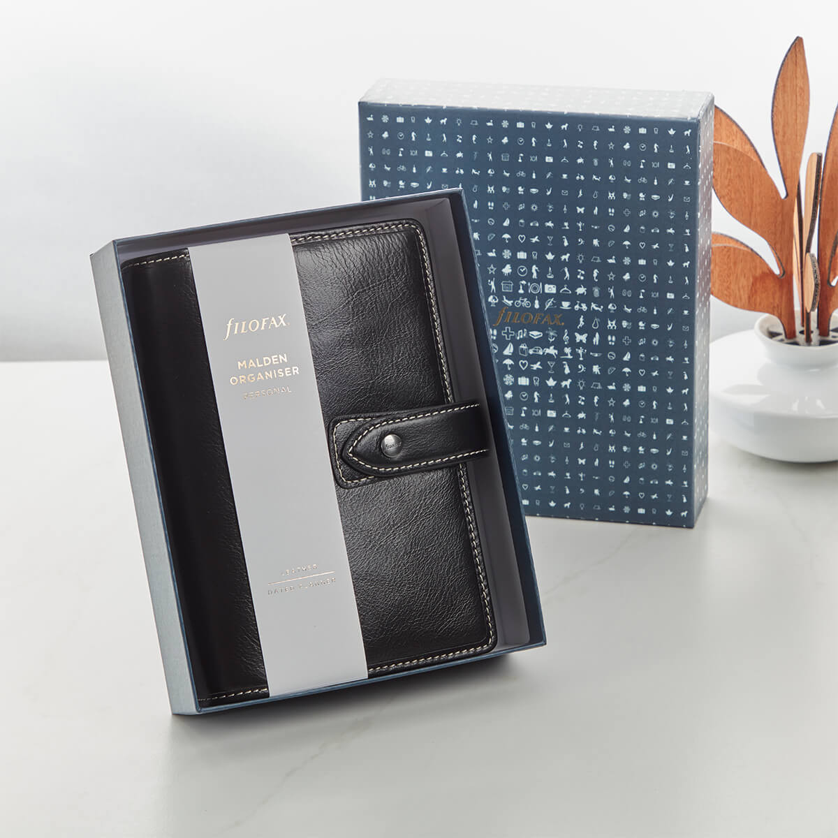 Personalised black filofax
