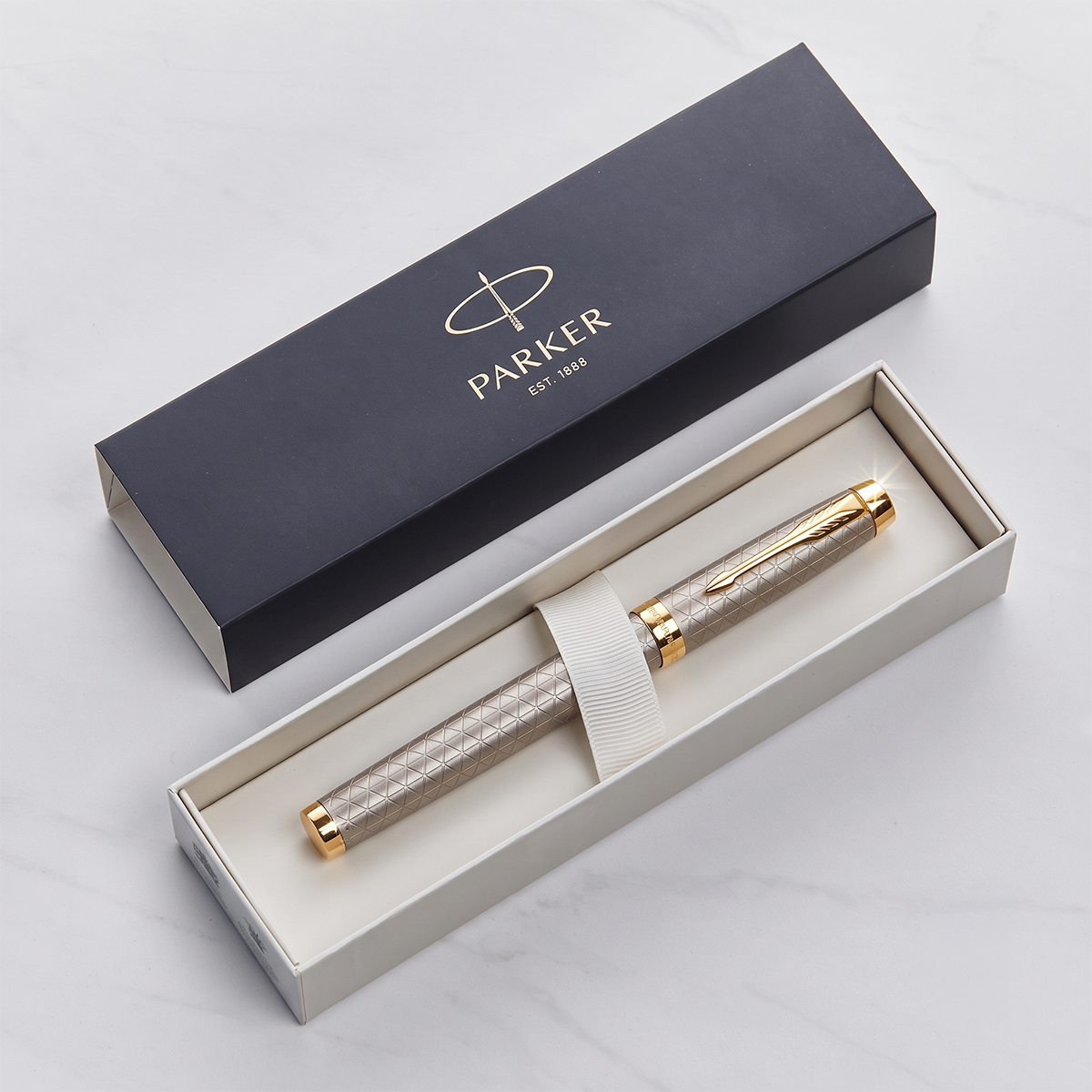 Parker IM Premium Warm Grey Fountain Pen