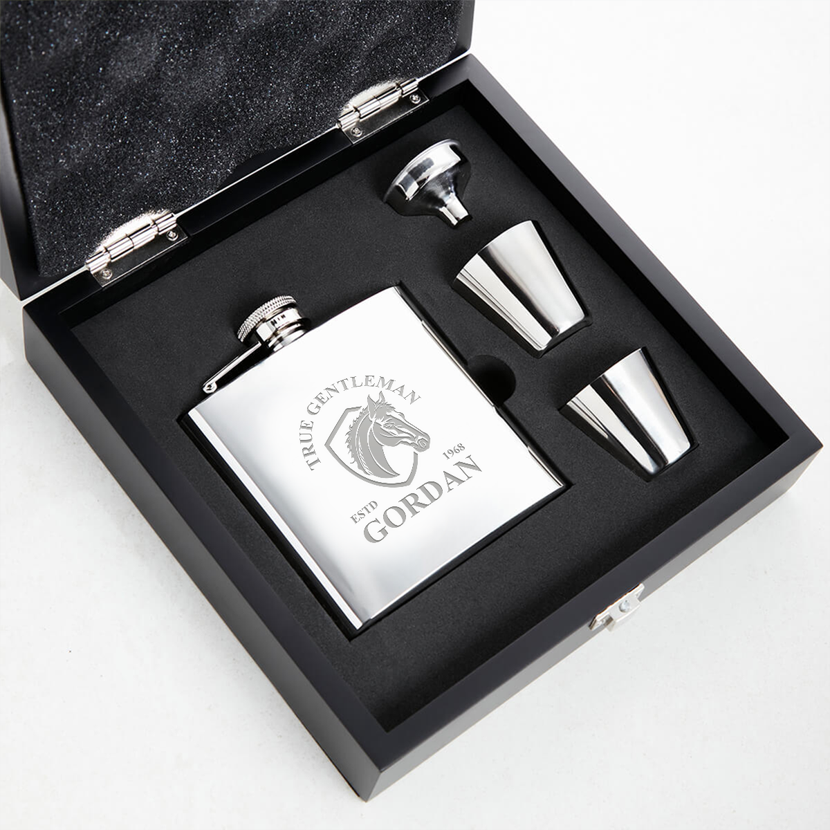 True Gentleman Horse Crest 6oz Plain Hip Flask 
