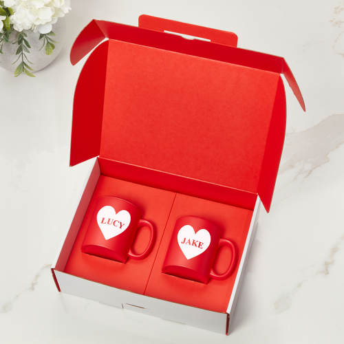 Love Hearts Couple Red Inner with x2 Red Satin mugs