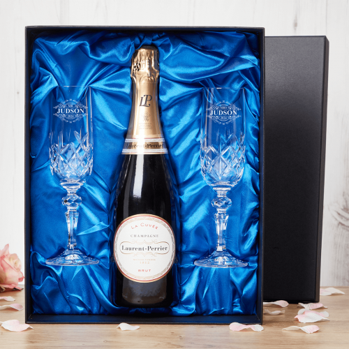 Ornate Mr & Mrs x2 Champagne Glasses Gift Set With Bottle Of Brut Champagne 