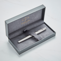 Parker Sonnet Stainless Steel Chrome Trim Fountain Pen