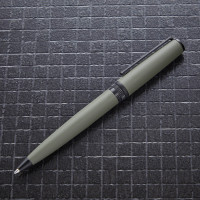 Essential Iconic Hugo Boss Dotted Notebook Khaki Pen Set