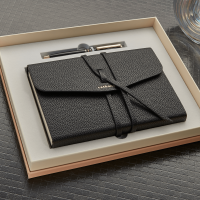 Cacharel - A5 Notebook Violette Black
