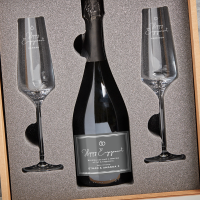Happy Engagement Boutique Gifts Prosecco Double Glass With Bottle Gift Set