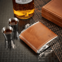 Deluxe Hip Flask Gift Set Tan