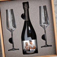 The Bride & Groom Photo Upload Boutique Gifts Prosecco Double Glass With Bottle Gift Set 